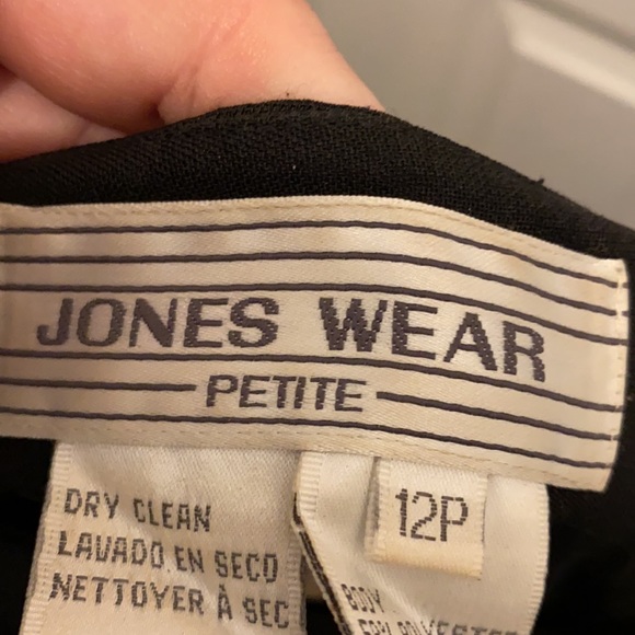 Skirt - Picture 2 of 2